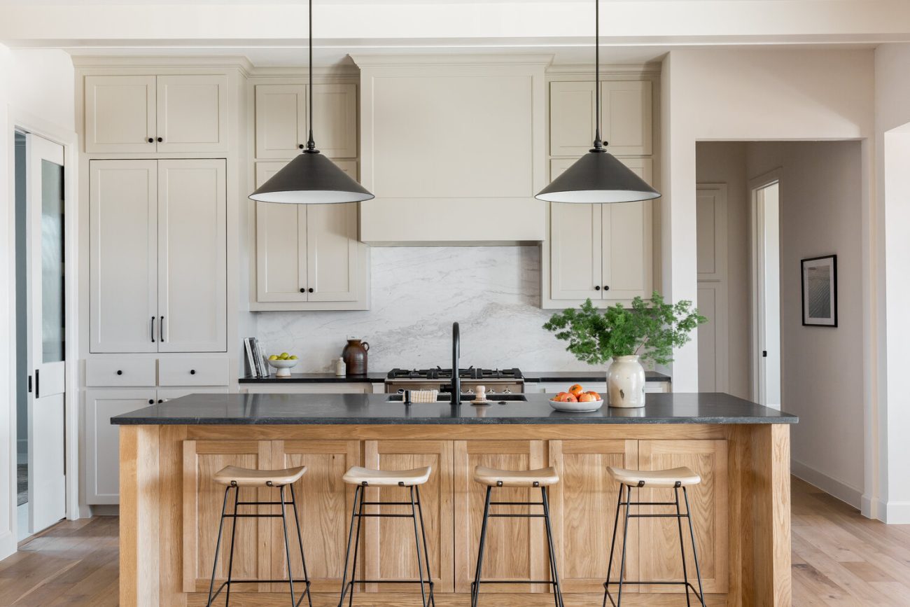 13 Beautiful White Oak Kitchens Ideas