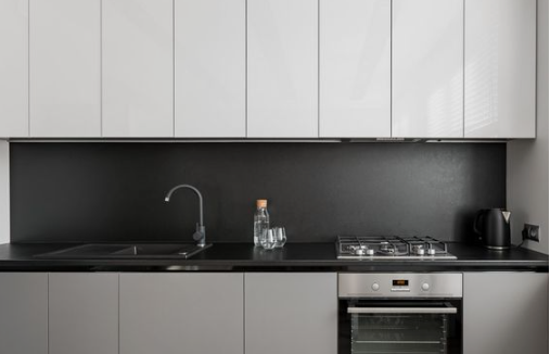 Grey Coloured Kitchen Cabinet Idea