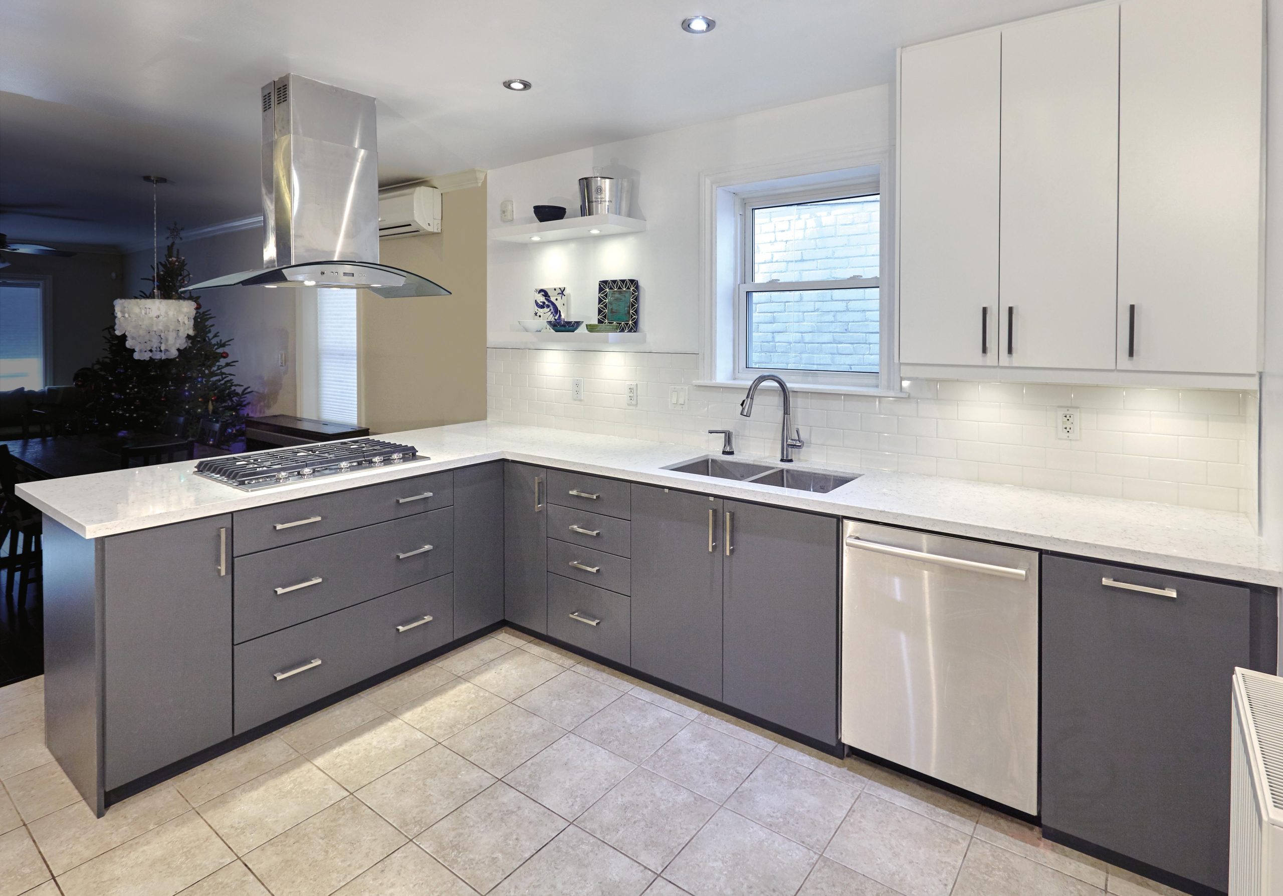 Light Grey Kitchen Cabinet Idea