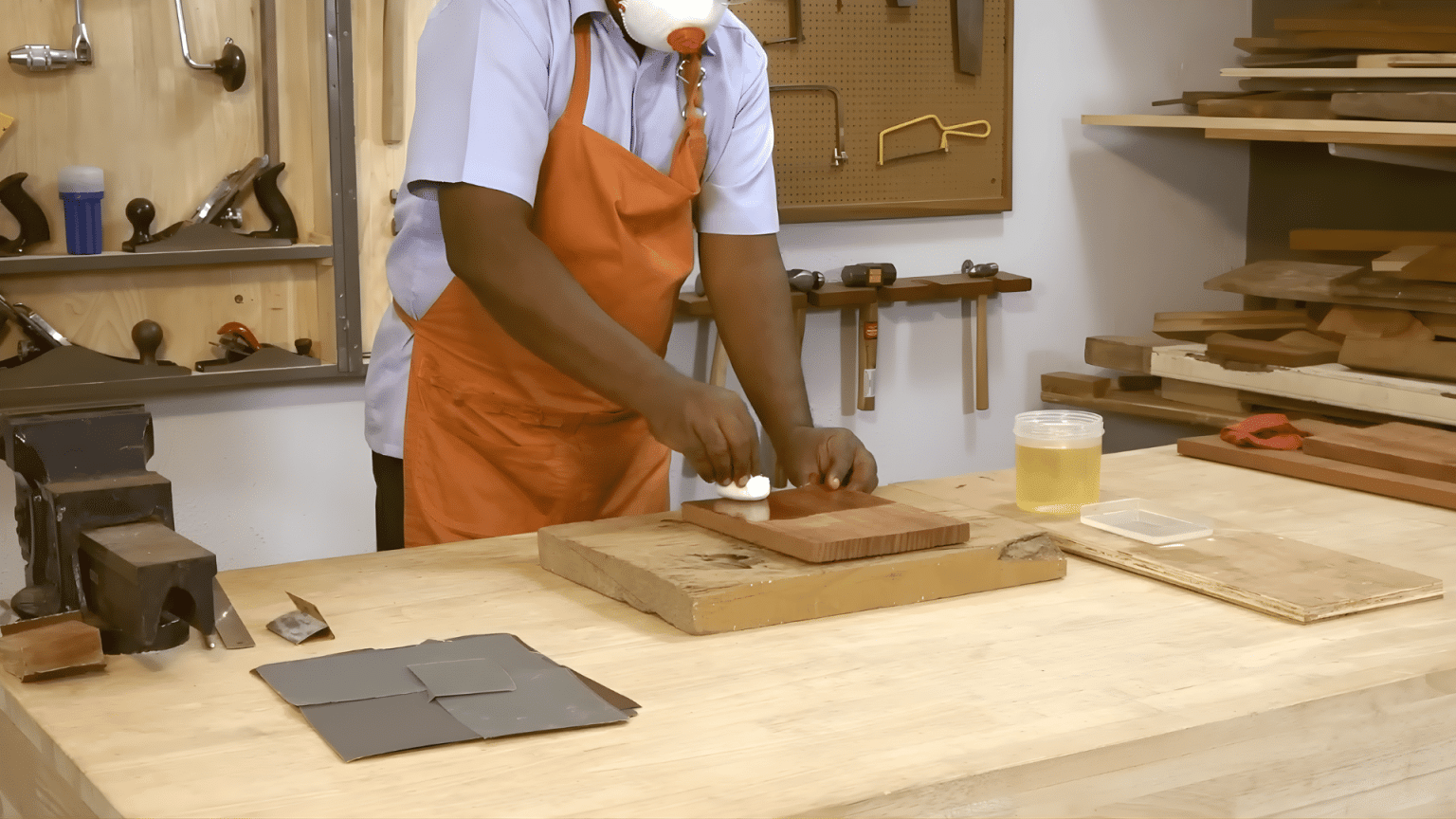 How to Polish Wood Furniture Like a Pro: Step-by-Step Guide - Apartment ...